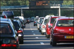 Circulation: 509 kilomètres de bouchons à 10H30, pic attendu vers midi